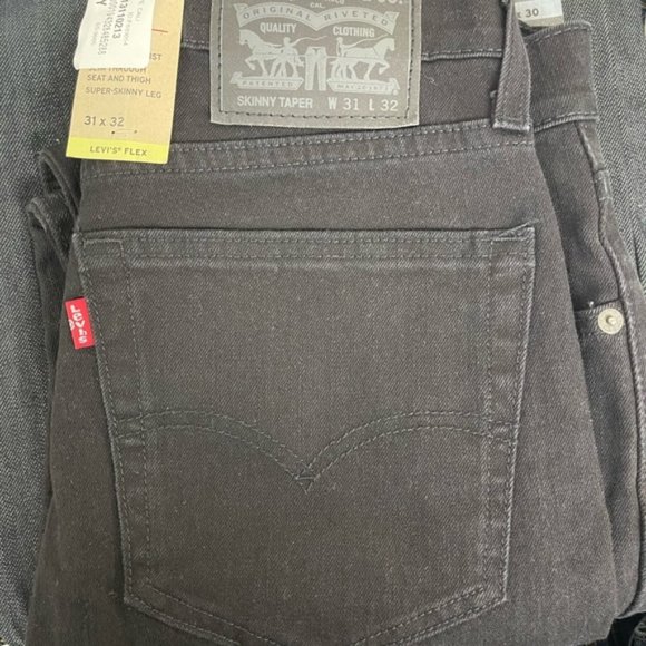 BNWT Mens Levi’s jeans Black 31x32 skinny - Picture 1 of 5